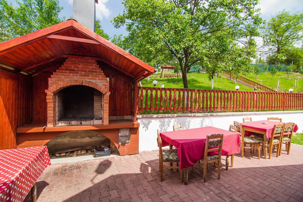Pensiunea Tinelu Brasov 사셀레 외부 사진